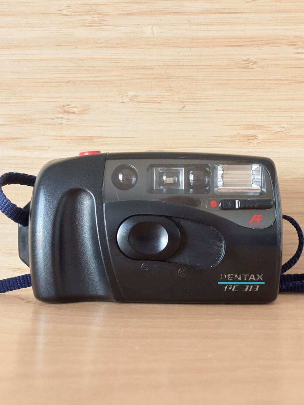 Pentax PC-313 35mm Film Camera Compact Autofocus Point and Shoot
